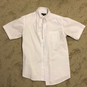 White shirt (same as the one before)